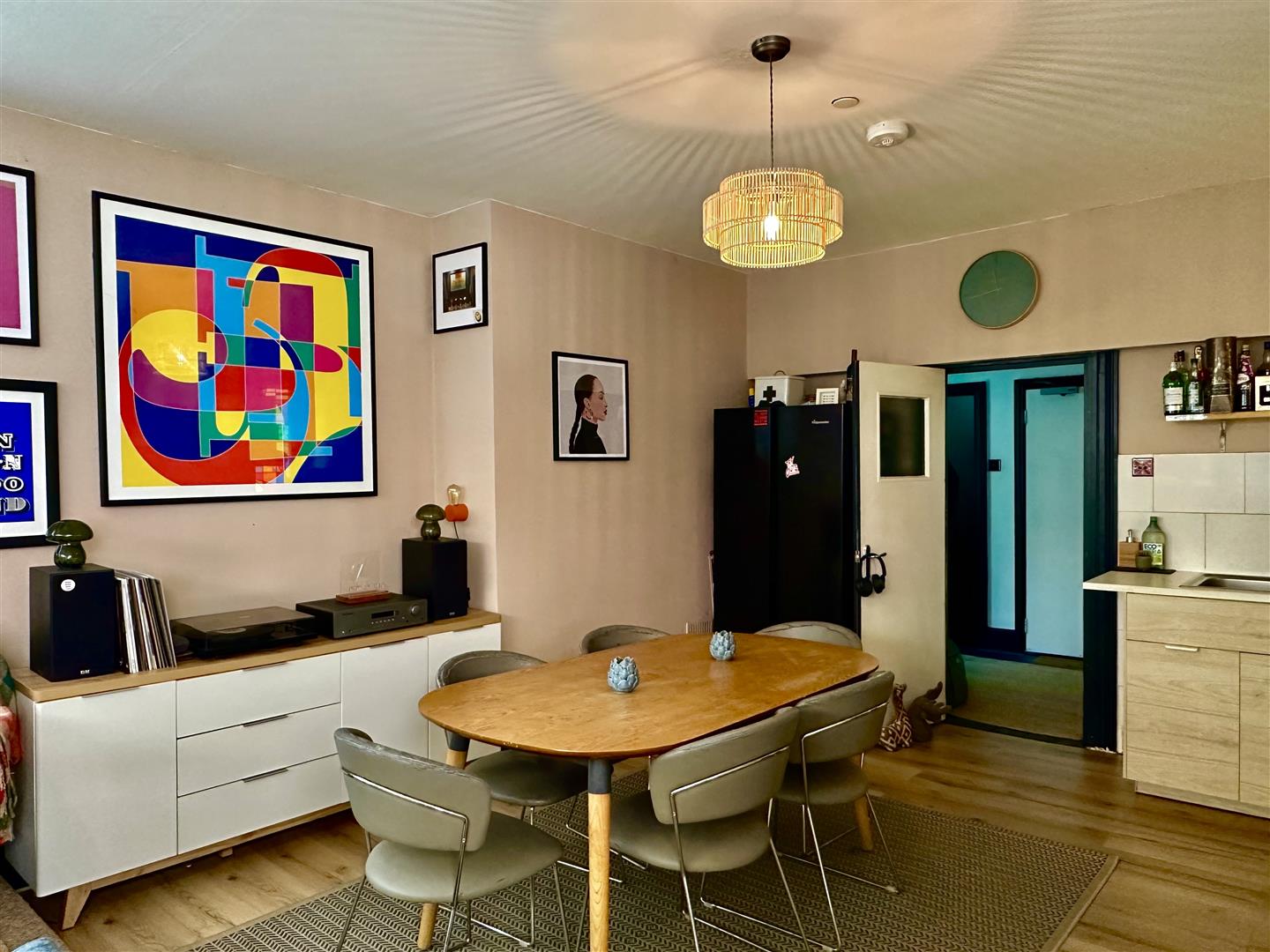 2 bed property in Eversfield Place, St Leonards